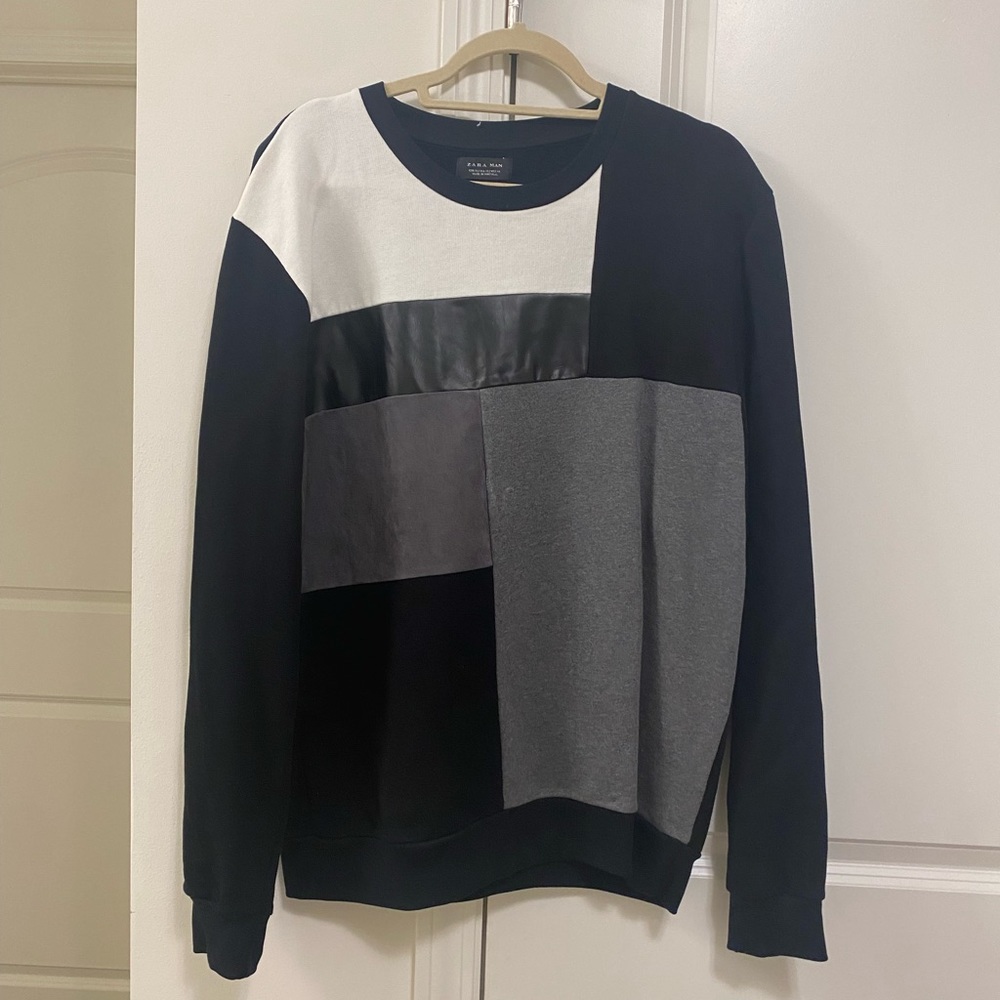Zara Men’s Sweater Size XL